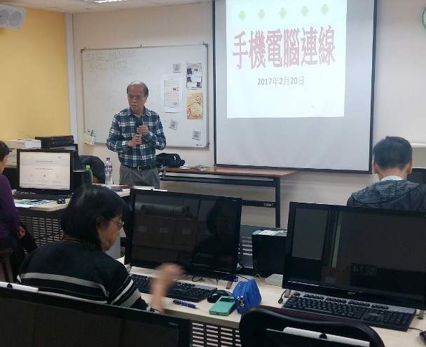 東網透視:銀髮轉行做到老 成就不一樣天空 東網透視:銀髮轉行做到老 成就不一樣天空